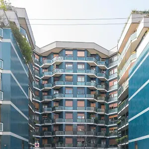 Apartament Hbhall Loreto 19, Mediolan