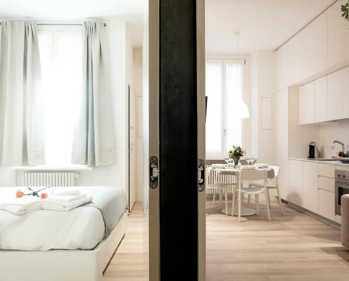 Brisa Apartment Milan 0*,